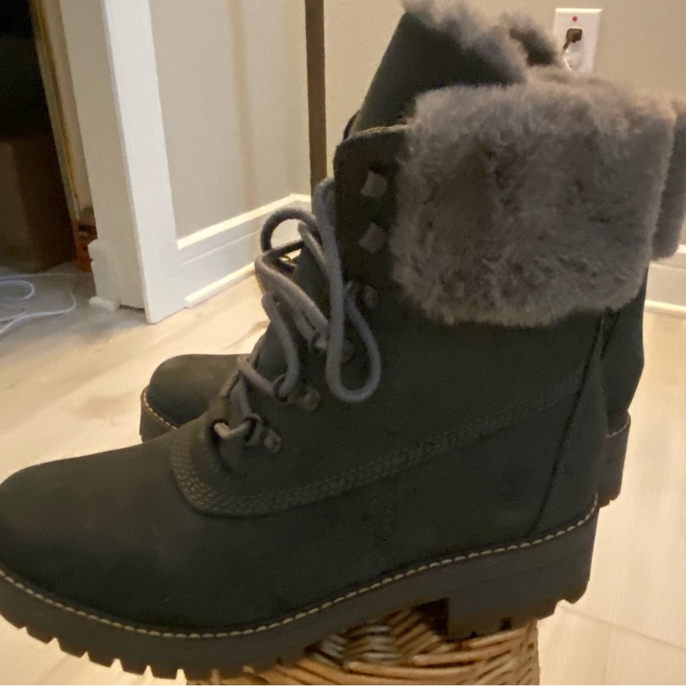 Timberland Women's Gray Fur-Lined Ankle Boots
